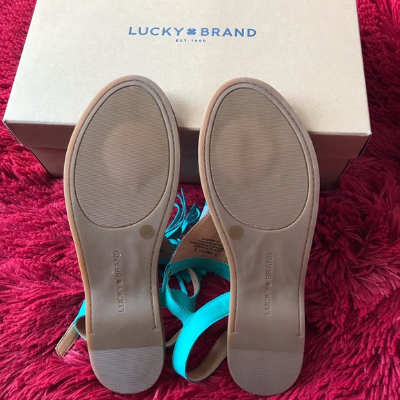 NEW LUCKY BRAND SANDALS - Picture 2 of 4